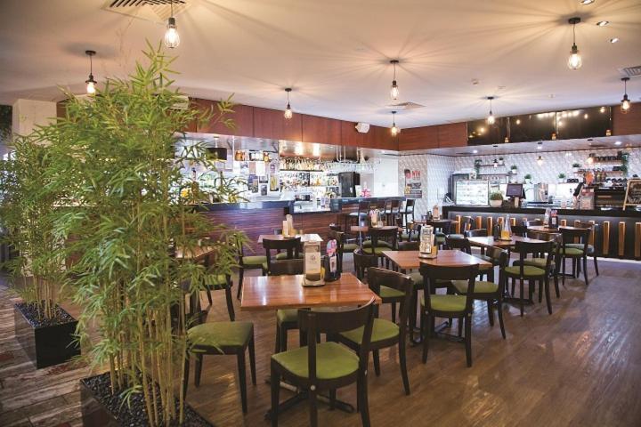 Carriers Arms Hotel Motel Мэриборо Экстерьер фото